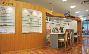 シミズメガネ あびこ店の様子