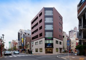 シミズメガネ 本店を外から