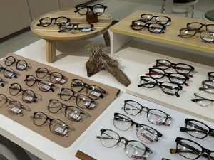 武田メガネ　イオン唐津店